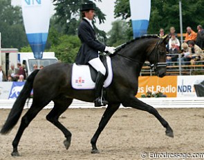 Tommie Visser (NED) on Turbo Magic (Cabochon x Cocktail)