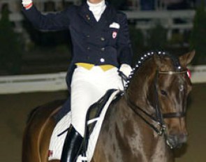 Jacqueline Brooks on Gran Gesto :: Photo © Kathryn Eitutis