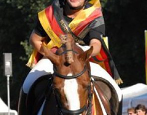 Voyager won the eventing division as well as the 6-year old Dressage Pony Division. That's three titles in two years!!