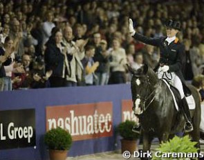 Van Grunsven waves to the crowds at her home show in 's Hertogenbosch :: Photo © Dirk Caremans