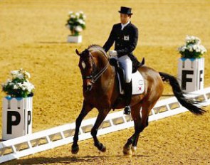 Jun Sang Choi and Dancing Boy at the 2006 Asian Games in Doha