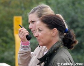 Katharina and her mother Gaby Winkelhues training Nicole Kux on Valido's Contrast
