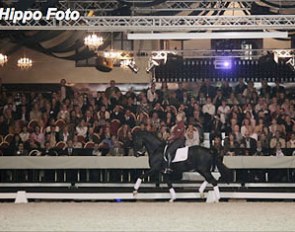 Anky van Grunsven riding a demonstration with Painted Black :: Photo © Dirk Caremans