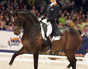 Imke Schellekens-Bartels on Sunrise :: Photo © Astrid Appels