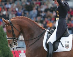 Heike Kemmer and Bonaparte :: Photo © Astrid Appels
