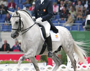 Carlos Lopez Porras and Nevado Santa Clara at the 2006 World Equestrian Games :: Photo © Astrid Appels