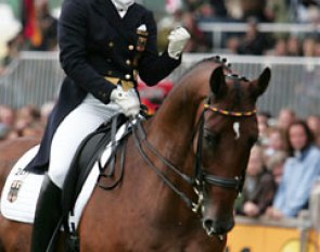 Isabell Werth and Satchmo win the Grand Prix Special Gold at the 2006 World Equestrian Games :: Photo © Astrid Appels
