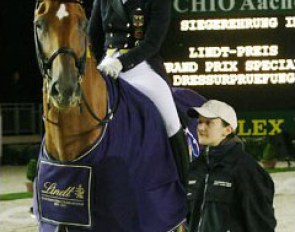 Isabell Werth and Warum Nicht win the CDI Grand Prix Special at the 2007 CDIO Aachen