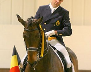 Wim Verwimp and Maxwil in the ribbons