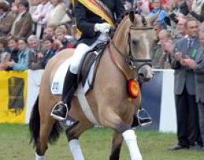 For Ulf Möller's family, the Bundeschampionate were a family outing. Wife Eva Möller became champion with pony C-Dur
