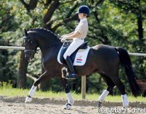 Maria van den Dungen schooling Pan Tau B