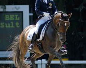 Juie van Olst on Haasendonck's Sultan