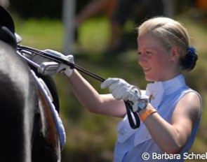 Jill de Ridder finishes her ride