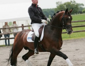 Michael Sogaard on Horsebo Smarties (by Gribaldi) :: Photo © Astrid Appels