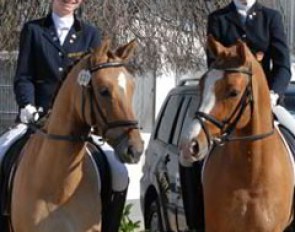 Like in the old times: Annabel Frenzen and Lydia Camp back in the pony saddle