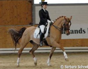 Lina Claren and the lovely, petite Diddi's Amore placed fifth.