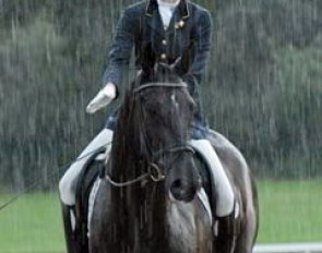 During Stephanie Jansen's ride, the thunderstorm that had been hanging over Langenfeld for a good hour finally broke loose.