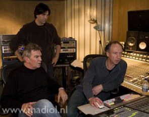 Cees Slings working on a new freestyle in the studio :: Photo © Mirjam Madiol
