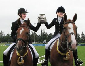 Jayden Brown and Lilah Nieuwland win the 2007 Trans Tasman YR Derby