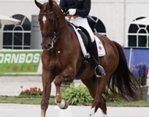 Adelinde Cornelissen and Parzival at the 2007 CDIO Rotterdam :: Photo © Dirk Caremans