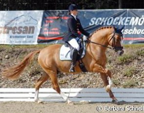 Theresa Bausch on Dornik Double