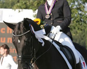 Jessica Michel and Noble Dream win bronze at the 2007 World Championships for Young Dressage Horses :: Photo © Astrid Appels