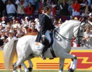 Juan Manual Munoz Diaz and Fuego at the closing ceremony