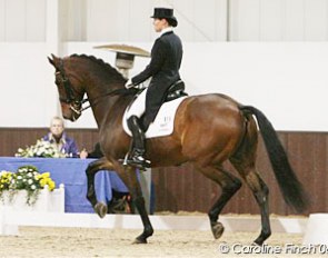 Christa Laarakkers on Ovation :: Photo © Caroline Finch