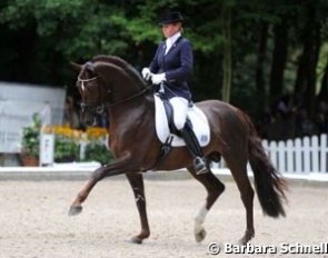 Kathrin Meyer zu Strohen and Rassolini at the 2008 Bundeschampionate :: Photo © Barbara Schnell