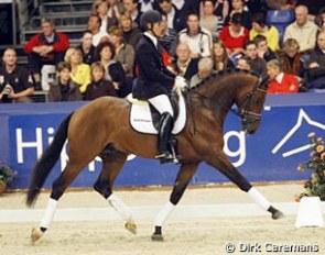 Gerdine Maree on Ziësto (by Lancet) :: Photo © Dirk Caremans