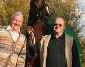 Owner Louis Nielsen and Breeder Hans Jul Andersen with Polka Hit Nexen :: Photo © Ridehesten.com