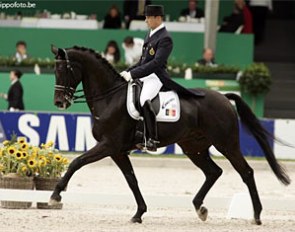 Jeroen Devroe and Paganini at the 2008 CDI De Steeg :: Photo © Dirk Caremans