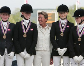 The bronze medal winning Danish team: Sofie Krogh Seemann, Sofie Hougaard, Vibeke Degn Andersen (chef d'equipe), Kristine Möller, Nanna Skodborg Merrald :: Photo © Astrid Appels