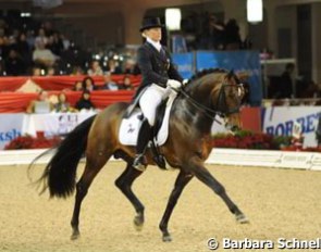 Werth's student Hayley Beresford on Eduardo Fischer's Relampago do Retiro. Hayley premiered with a freestyle of her own.
