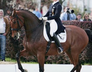 Isabell Werth and First Class (by Florestan) win the 2008 Medien Cup Qualifier in Hagen :: Photo © Astrid Appels