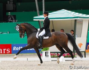 Not competing in the CDIO classes but winning the CDN Grand Prix classes: Edward Gal on Sisther de Jeu