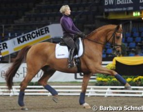 Elvis VA looked better than ever. At the show, the pair was schooling the Grand Prix movements in a snaffle!