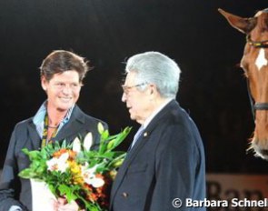 At Stuttgart Ulla Salzgeber once broke the world record in the Grand Prix Special with Rusty (80.48%). Here she was honoured with the 2008 Otto Lorke Prize for Herzruf's Erbe