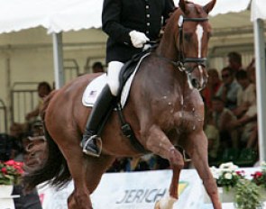 Willy Arts and Valeska DG at the 2008 World Young Horse Championships :: Photo © Astrid Appels