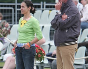 Difficult training a combination: German Hans Heinrich Meyer zu Strohen is training French Jessica Michel through an interpreter.