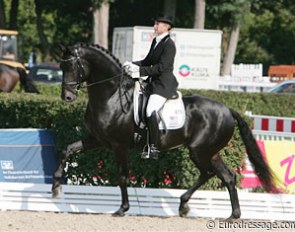 Jennifer Hoffmann and Rubinio B at the 2008 World Championships for Young Dressage Horses