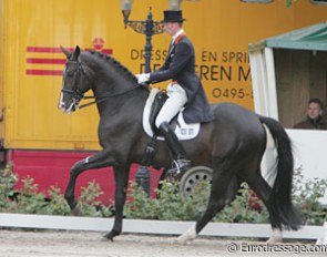 Diederik van Silfhout on Rhodium (by Ferro x Ramiro) :: Photo © Astrid Appels