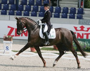 Helen Langehanenberg on Sissy Max-Theurer's Bundeschampion Furst Khevenhuller