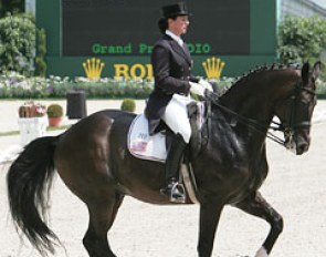 Catherine Haddad and Cadillac at the 2009 CDIO Aachen