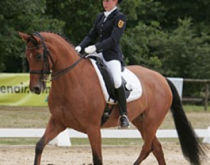 Please braid that forelock! Josephine Binder and Little Sweet. The pair is coached by Danish Lone Jorgensen