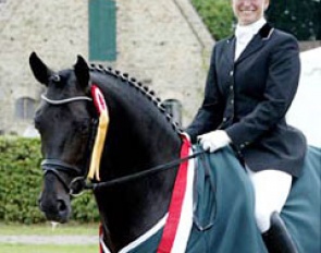 Jennifer Hoffmann aboard Rubinio B (by Royal Rubin)