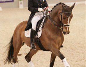 Anne van Uytert on Lucky Times