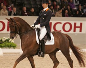 Hans Peter Minderhoud on Nadine