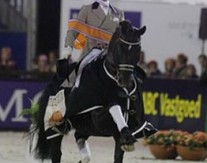 Edward Gal and Totilas Conquer the 2009 Dutch Dressage Championships :: Photo © Dirk Caremans
