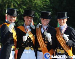 German Silver Young Riders Team: Fabienne Lutkemeier, Friederike Hahn, Kerstin Sieber, Thea Felicitas Müller